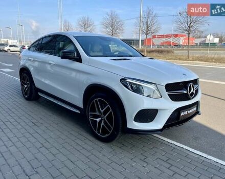 Білий Мерседес GLE-Class Coupe, об'ємом двигуна 3 л та пробігом 35 тис. км за 48999 $, фото 9 на Automoto.ua