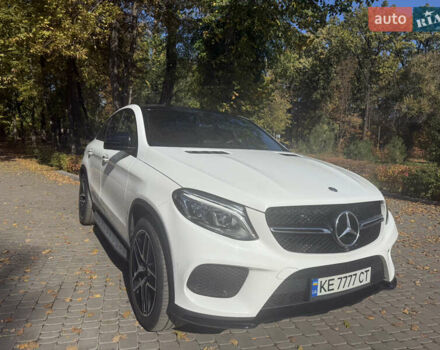 Белый Мерседес GLE-Class Coupe, объемом двигателя 3 л и пробегом 154 тыс. км за 40500 $, фото 12 на Automoto.ua
