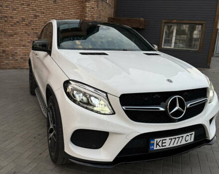Белый Мерседес GLE-Class Coupe, объемом двигателя 3 л и пробегом 149 тыс. км за 44500 $, фото 3 на Automoto.ua