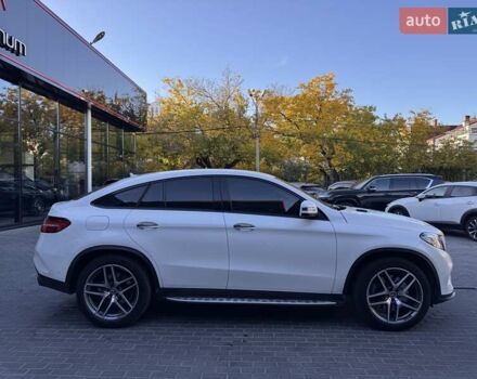 Білий Мерседес GLE-Class Coupe, об'ємом двигуна 3 л та пробігом 68 тис. км за 47900 $, фото 7 на Automoto.ua