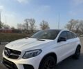 Белый Мерседес GLE-Class Coupe, объемом двигателя 3 л и пробегом 56 тыс. км за 52000 $, фото 1 на Automoto.ua