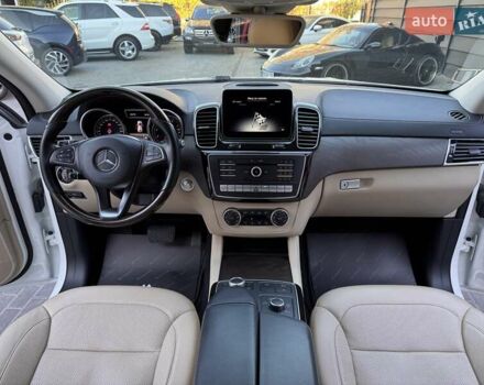 Білий Мерседес GLE-Class Coupe, об'ємом двигуна 3 л та пробігом 68 тис. км за 47900 $, фото 14 на Automoto.ua