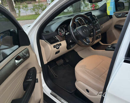 Белый Мерседес GLE-Class Coupe, объемом двигателя 3 л и пробегом 29 тыс. км за 55000 $, фото 7 на Automoto.ua
