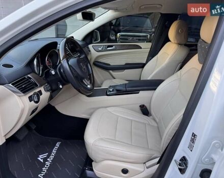 Білий Мерседес GLE-Class Coupe, об'ємом двигуна 3 л та пробігом 68 тис. км за 47900 $, фото 8 на Automoto.ua