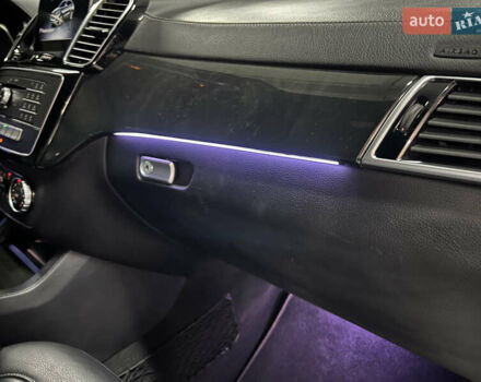 Белый Мерседес GLE-Class Coupe, объемом двигателя 2.99 л и пробегом 124 тыс. км за 47900 $, фото 34 на Automoto.ua