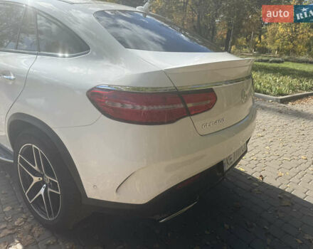 Белый Мерседес GLE-Class Coupe, объемом двигателя 3 л и пробегом 154 тыс. км за 40500 $, фото 8 на Automoto.ua
