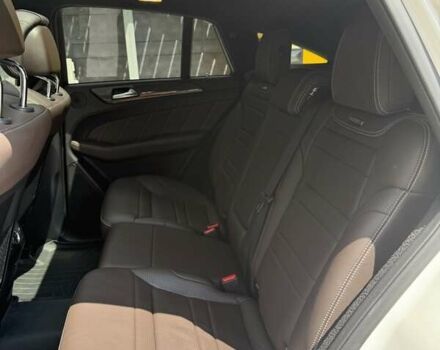 Белый Мерседес GLE-Class Coupe, объемом двигателя 5.46 л и пробегом 99 тыс. км за 57999 $, фото 32 на Automoto.ua