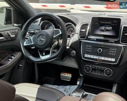 Белый Мерседес GLE-Class Coupe, объемом двигателя 5.46 л и пробегом 99 тыс. км за 57999 $, фото 31 на Automoto.ua