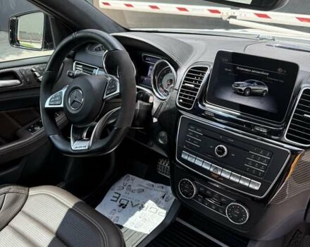 Белый Мерседес GLE-Class Coupe, объемом двигателя 5.46 л и пробегом 99 тыс. км за 57999 $, фото 22 на Automoto.ua