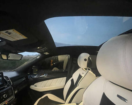 Белый Мерседес GLE-Class Coupe, объемом двигателя 5.5 л и пробегом 45 тыс. км за 77000 $, фото 7 на Automoto.ua