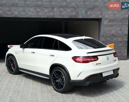 Белый Мерседес GLE-Class Coupe, объемом двигателя 5.46 л и пробегом 99 тыс. км за 57999 $, фото 1 на Automoto.ua