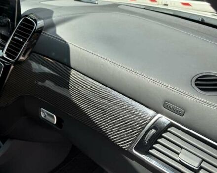 Белый Мерседес GLE-Class Coupe, объемом двигателя 5.46 л и пробегом 99 тыс. км за 57999 $, фото 15 на Automoto.ua