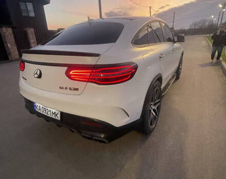 Белый Мерседес GLE-Class Coupe, объемом двигателя 5.5 л и пробегом 45 тыс. км за 77000 $, фото 2 на Automoto.ua