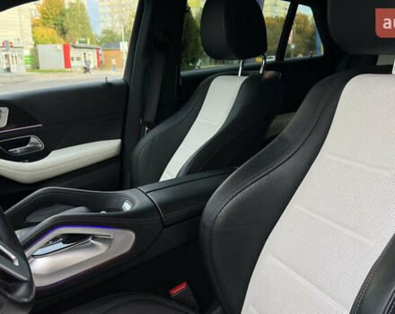 Белый Мерседес GLE-Class Coupe, объемом двигателя 2.93 л и пробегом 90 тыс. км за 77500 $, фото 38 на Automoto.ua
