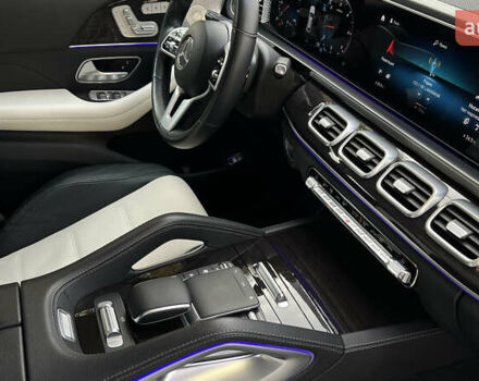 Белый Мерседес GLE-Class Coupe, объемом двигателя 2.93 л и пробегом 90 тыс. км за 77500 $, фото 58 на Automoto.ua