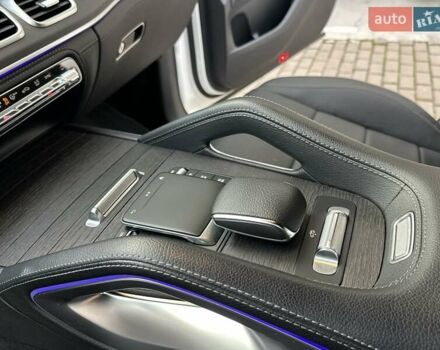 Белый Мерседес GLE-Class Coupe, объемом двигателя 2.93 л и пробегом 35 тыс. км за 83700 $, фото 47 на Automoto.ua