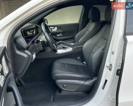 Белый Мерседес GLE-Class Coupe, объемом двигателя 2.93 л и пробегом 35 тыс. км за 83700 $, фото 37 на Automoto.ua