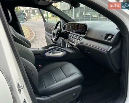 Белый Мерседес GLE-Class Coupe, объемом двигателя 2.93 л и пробегом 35 тыс. км за 83700 $, фото 41 на Automoto.ua