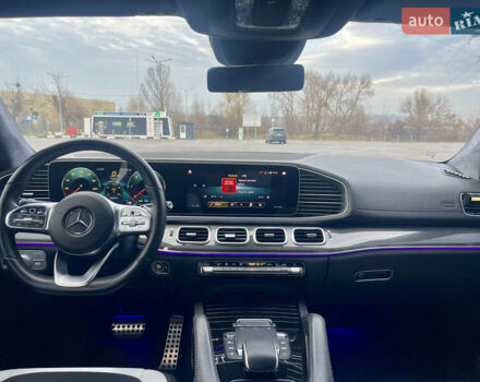 Білий Мерседес GLE-Class Coupe, об'ємом двигуна 1.95 л та пробігом 60 тис. км за 77000 $, фото 32 на Automoto.ua