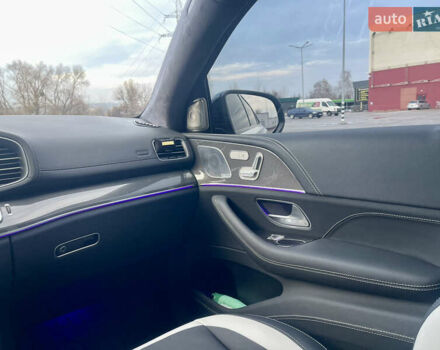 Білий Мерседес GLE-Class Coupe, об'ємом двигуна 1.95 л та пробігом 60 тис. км за 77000 $, фото 33 на Automoto.ua