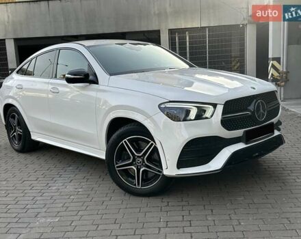 Белый Мерседес GLE-Class Coupe, объемом двигателя 2.93 л и пробегом 35 тыс. км за 83700 $, фото 3 на Automoto.ua