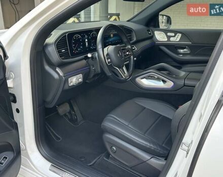 Белый Мерседес GLE-Class Coupe, объемом двигателя 2.93 л и пробегом 35 тыс. км за 83700 $, фото 35 на Automoto.ua