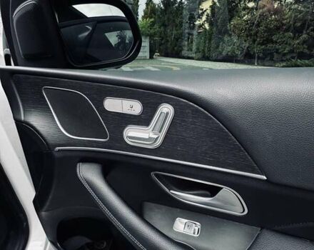 Белый Мерседес GLE-Class Coupe, объемом двигателя 1.95 л и пробегом 29 тыс. км за 90500 $, фото 31 на Automoto.ua