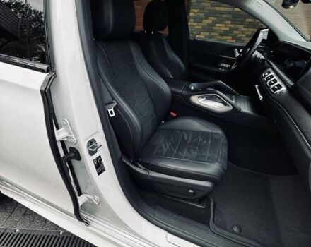 Белый Мерседес GLE-Class Coupe, объемом двигателя 1.95 л и пробегом 29 тыс. км за 90500 $, фото 33 на Automoto.ua