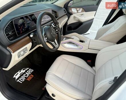 Білий Мерседес GLE-Class Coupe, об'ємом двигуна 2 л та пробігом 18 тис. км за 96800 $, фото 62 на Automoto.ua