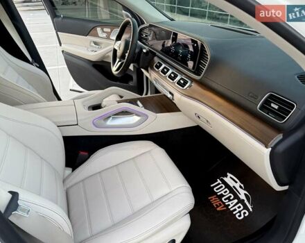 Білий Мерседес GLE-Class Coupe, об'ємом двигуна 2 л та пробігом 18 тис. км за 96800 $, фото 37 на Automoto.ua
