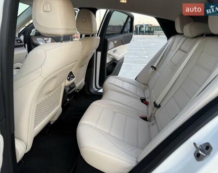 Білий Мерседес GLE-Class Coupe, об'ємом двигуна 2 л та пробігом 18 тис. км за 96800 $, фото 54 на Automoto.ua