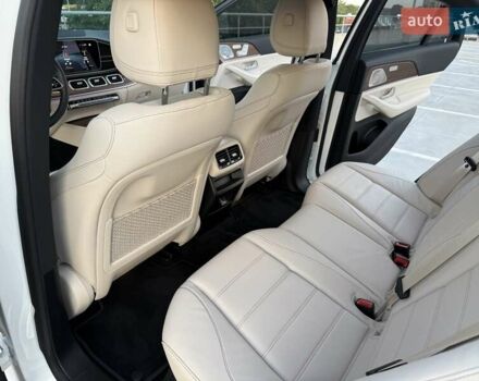 Білий Мерседес GLE-Class Coupe, об'ємом двигуна 2 л та пробігом 18 тис. км за 96800 $, фото 56 на Automoto.ua
