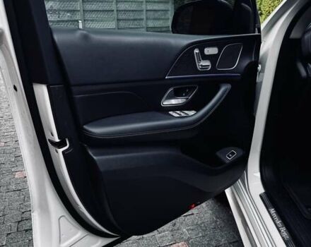 Белый Мерседес GLE-Class Coupe, объемом двигателя 1.95 л и пробегом 29 тыс. км за 90500 $, фото 7 на Automoto.ua