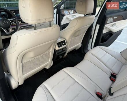 Білий Мерседес GLE-Class Coupe, об'ємом двигуна 2 л та пробігом 18 тис. км за 96800 $, фото 57 на Automoto.ua