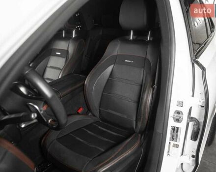 Білий Мерседес GLE-Class Coupe, об'ємом двигуна 3 л та пробігом 32 тис. км за 91000 $, фото 50 на Automoto.ua