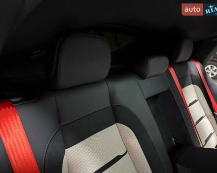 Белый Мерседес GLE-Class Coupe, объемом двигателя 3 л и пробегом 10 тыс. км за 127500 $, фото 76 на Automoto.ua