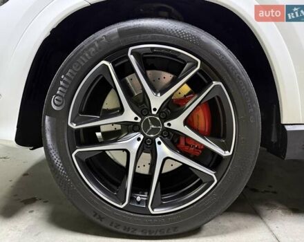 Белый Мерседес GLE-Class Coupe, объемом двигателя 3 л и пробегом 10 тыс. км за 127500 $, фото 26 на Automoto.ua
