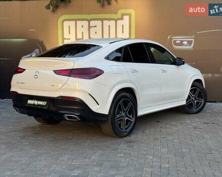 Белый Мерседес GLE-Class Coupe, объемом двигателя 3 л и пробегом 17 тыс. км за 117000 $, фото 81 на Automoto.ua