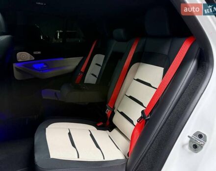 Белый Мерседес GLE-Class Coupe, объемом двигателя 3 л и пробегом 10 тыс. км за 127500 $, фото 68 на Automoto.ua