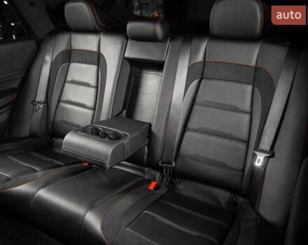 Білий Мерседес GLE-Class Coupe, об'ємом двигуна 3 л та пробігом 32 тис. км за 91000 $, фото 44 на Automoto.ua