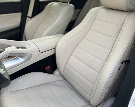 Белый Мерседес GLE-Class Coupe, объемом двигателя 2 л и пробегом 47 тыс. км за 111000 $, фото 5 на Automoto.ua
