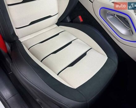 Белый Мерседес GLE-Class Coupe, объемом двигателя 3 л и пробегом 10 тыс. км за 127500 $, фото 114 на Automoto.ua
