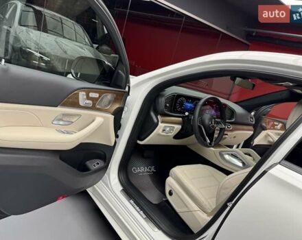Белый Мерседес GLE-Class Coupe, объемом двигателя 2 л и пробегом 7 тыс. км за 106700 $, фото 23 на Automoto.ua