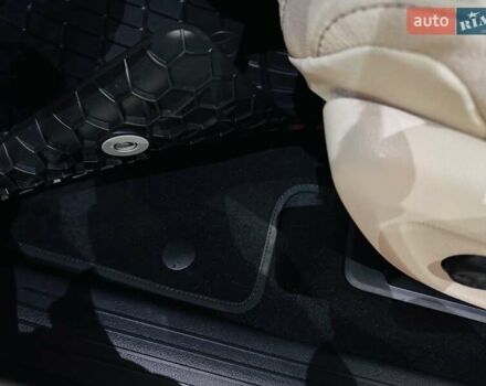 Белый Мерседес GLE-Class Coupe, объемом двигателя 2 л и пробегом 2 тыс. км за 117900 $, фото 88 на Automoto.ua