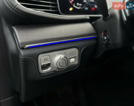 Білий Мерседес GLE-Class Coupe, об'ємом двигуна 2.99 л та пробігом 27 тис. км за 123500 $, фото 20 на Automoto.ua