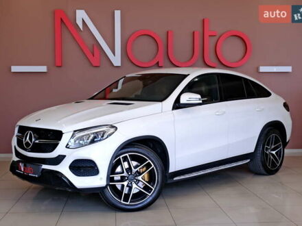 Белый Мерседес GLE-Class Coupe, объемом двигателя 3 л и пробегом 327 тыс. км за 41900 $, фото 1 на Automoto.ua