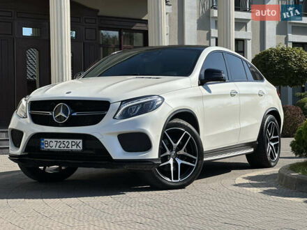 Белый Мерседес GLE-Class Coupe, объемом двигателя 3 л и пробегом 155 тыс. км за 45900 $, фото 1 на Automoto.ua