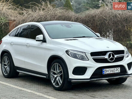 Белый Мерседес GLE-Class Coupe, объемом двигателя 4.66 л и пробегом 155 тыс. км за 41500 $, фото 1 на Automoto.ua