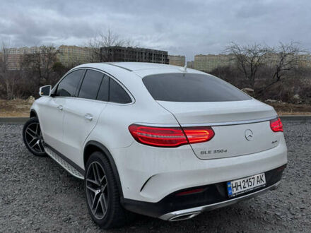 Белый Мерседес GLE-Class Coupe, объемом двигателя 2.99 л и пробегом 176 тыс. км за 44000 $, фото 1 на Automoto.ua