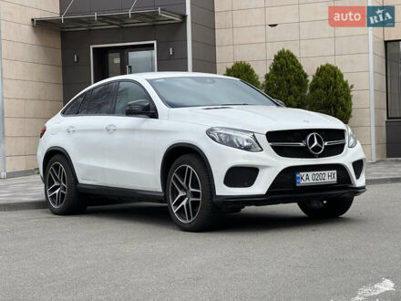 Мерседес GLE-Class Coupe 2017 в Киеве на Automoto.ua Белый Мерседес GLE-Class Coupe, объемом двигателя 2.99 л и пробегом 152 тыс. км за 41500 $, фото 1 на Automoto.ua